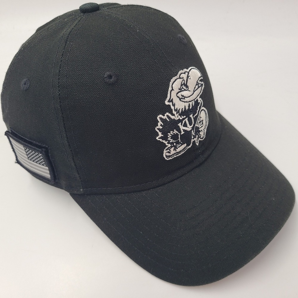 Kansas Jayhawks Hat Strapback New Era 9Twenty Black White NCAA American Flag USA
